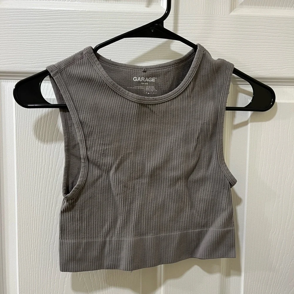 Garage Ribbed Crop Top - Picture 1 of 3